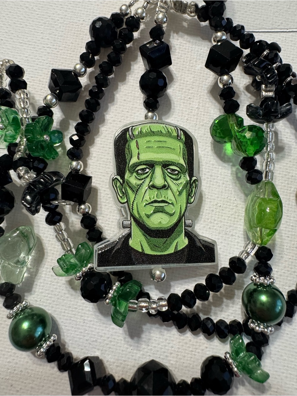 Frankenstein Green Pendant Beaded-Purse Charm.
Halloween.